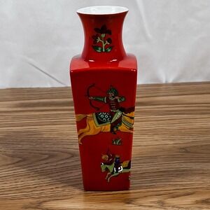 Red Persian Hunter Circa 1642 Decorative Vase Mann Handcrafted China